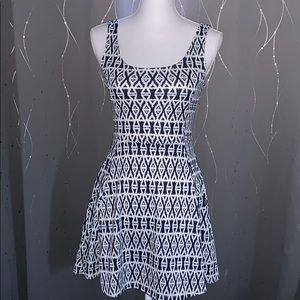 👙Divided Women’s Aztec Patterned Mini Dress